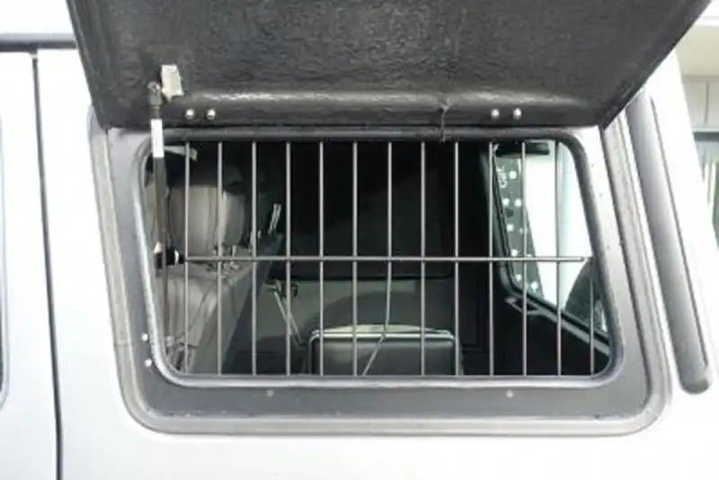 Valla para perro para aleta lateral, lado izquierdo