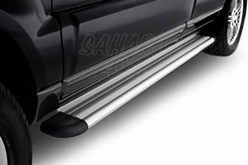 Estribos en plataforma de aluminio. Tipo S50 para Kia Sportage 2004-2010 - Vehculos con faldones laterales