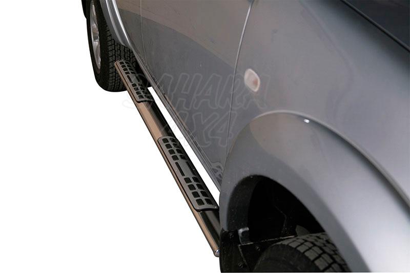 Side steps inox, oval section. Type DSP for  Mitsubishi L-200 