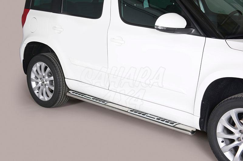 Pareja de estribos en tubo inox, seccin oval, con pisantes. Tipo DSP para Skoda Yeti 2009-2014