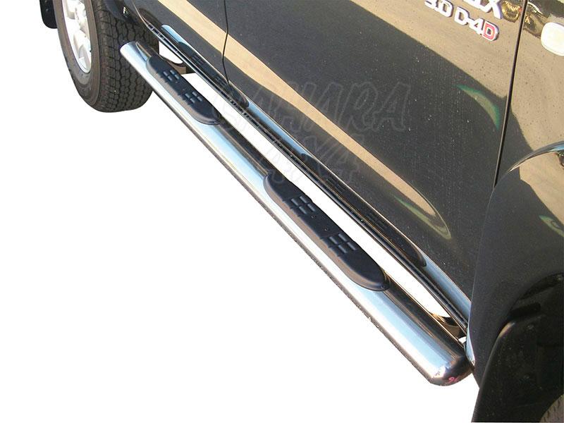 Pareja de estribos en tubo inox, seccin oval, con pisantes para Toyota Hilux Vigo 2005-2016