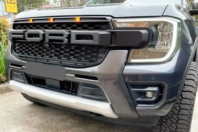 FORD RAPTOR STYLE Ranger 2023+ front grille (Limited y Wildtrak only)
