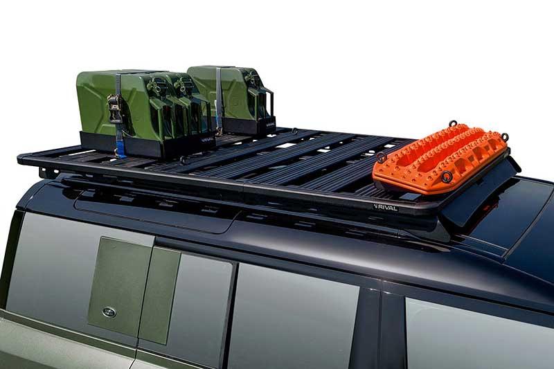 Baca de techo modular RIVAL para Land Rover Defender 110 2020- - Tiene una gran compatibilidad con accesorios de todo tipo: Planchas de rescate, luces de trabajo, soportes para palas, hachas, jerry cans, ruedas de repuesto y mucho ms.