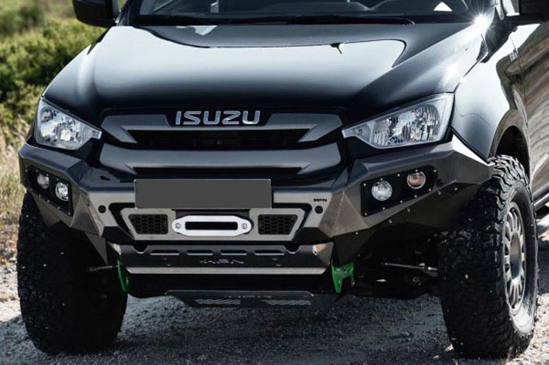 Front bumper with winch base and integrated fog lamps. version Africafor Isuzu D-Max 2020-