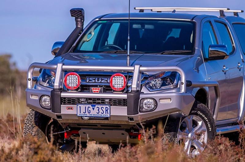 ARB Summit paragolpes para Isuzu DMAX 2017 - El arco superior puede ser rechazado en la homologacion del producto