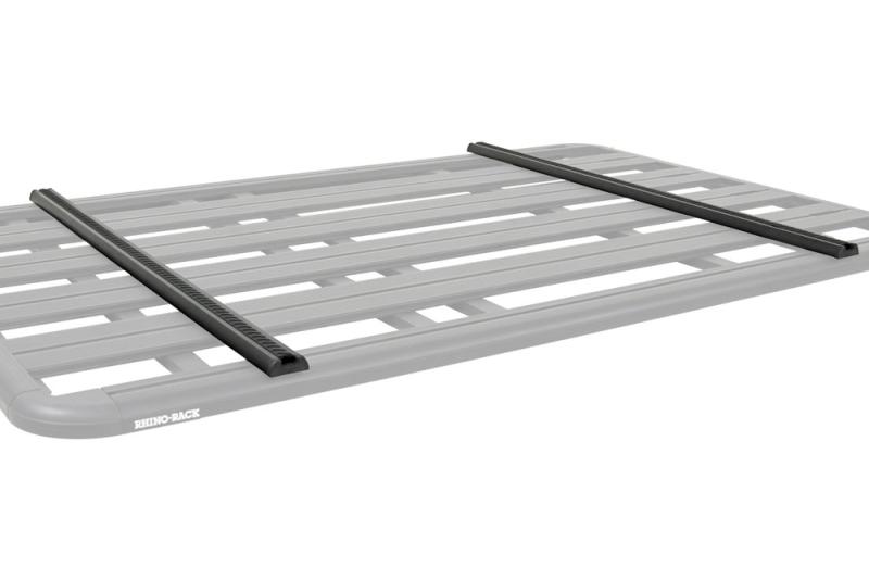 Barra accesoria Pioneer (canal-C) (1220 mm) - Acople la barra accesoria Pioneer a su bandeja de 4 tablones, plataforma o elevacin Pioneer de Rhino-Rack para poder ajustar todava ms accesorios.