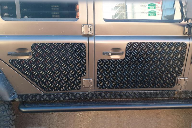 Paneles de puerta delanteros en aluminio para Land Rover Defender 90/110