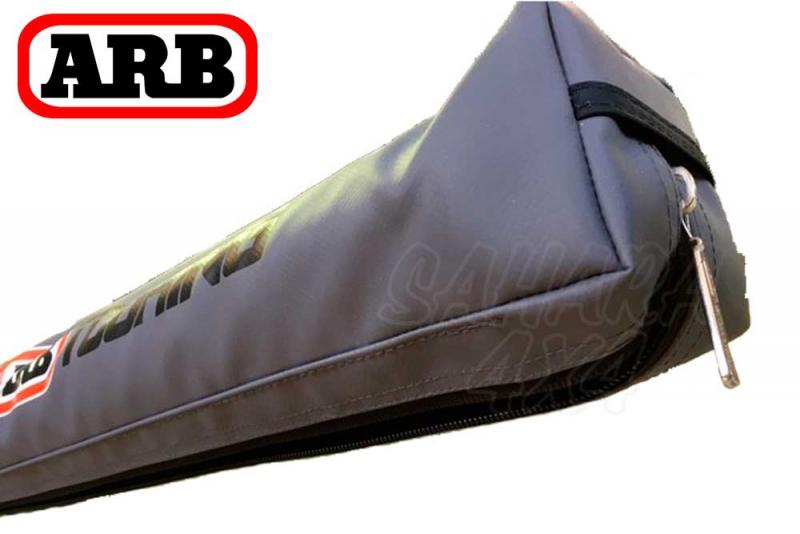 ARB awning With LED medium, (2000 mm x 2500 mm) 814406 - Easy to mount and operate, these retractable awnings fit on to the side of a roof rack, and are conveniently stored for immediate use on arrival.