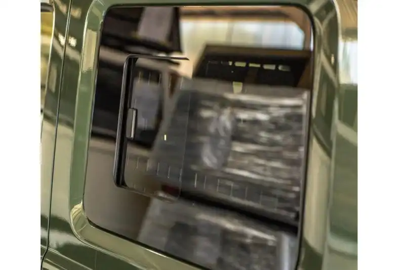 Bushtech Ventana corredera Suzuki Jimny