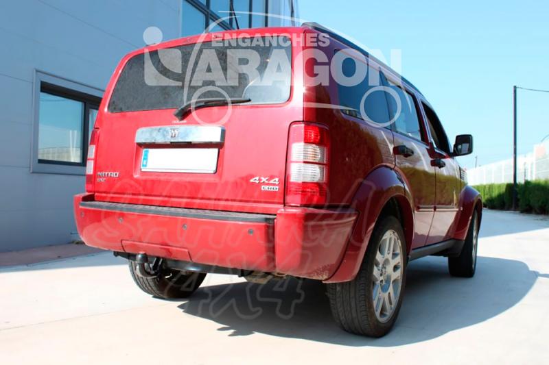 Enganche de Remolque Fijo Dodge Nitro 2007- - Consultar homologacion.