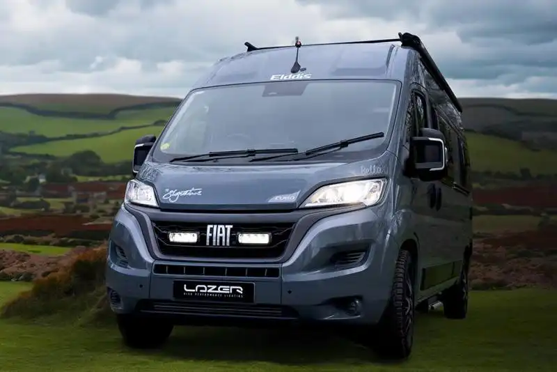 Fiat Ducato 2022+ Grille Kit Triple-R 750 Elite - Pair of led lights and hardware