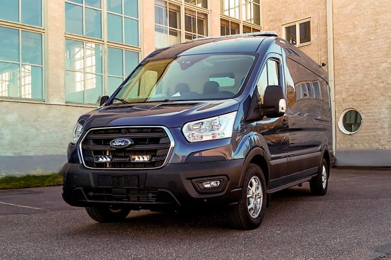 Kit de faros Lazer G2 Triple-R 750 Elite Ford Transit (2019+) - Pareja de Faros con soportes y kit de montaje 