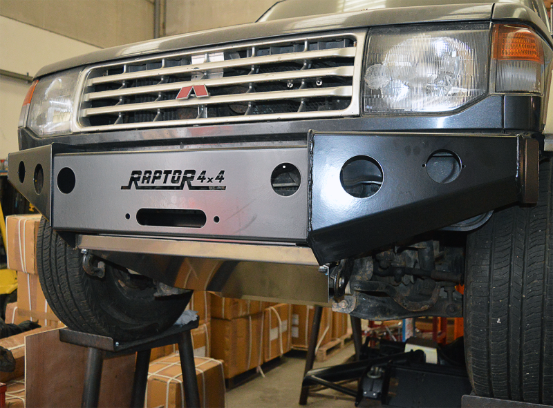 Front Winch Bumper for Mitsubishi Montero V20