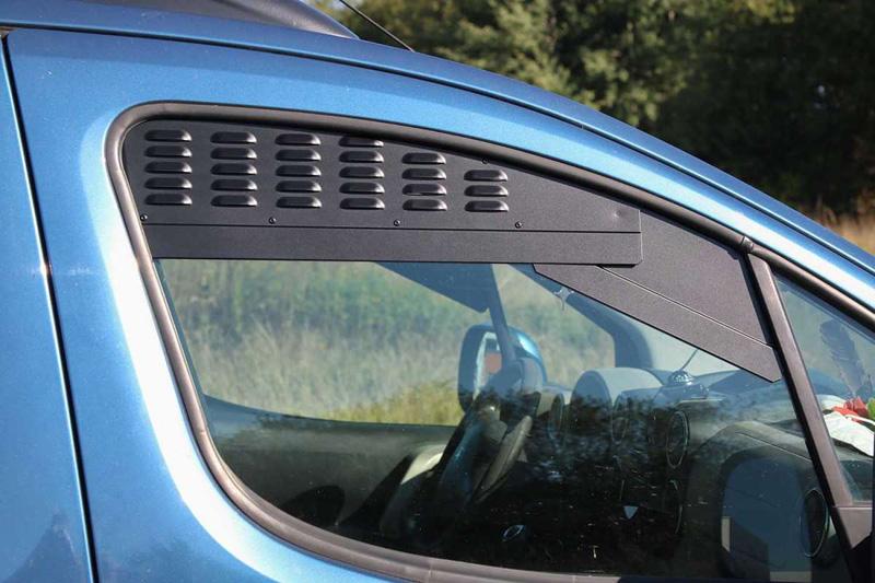 Placas de ventilación de las ventanas delanteras Citroen Berlingo  2008-2018