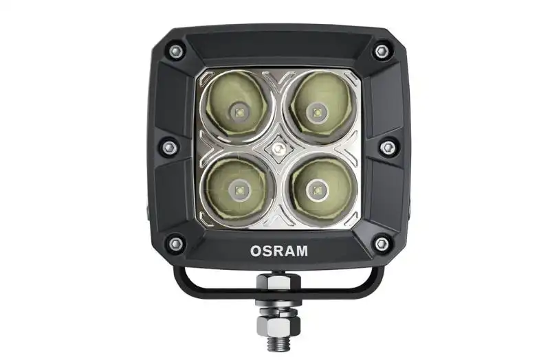 Light Bar Cube WL VX80-SP / 12V/24V / Spot Beam - by Front Runner - Turn night into day with this Osram Light Bar Cube. It will brilliantly light up a dark road, field, campsite, or work area.  The 4 powerful LEDs provide a spot beam with a range of up to 114 metres. This robust and flexible light can be attached to any type of vehicle, quad, or roof rack. 