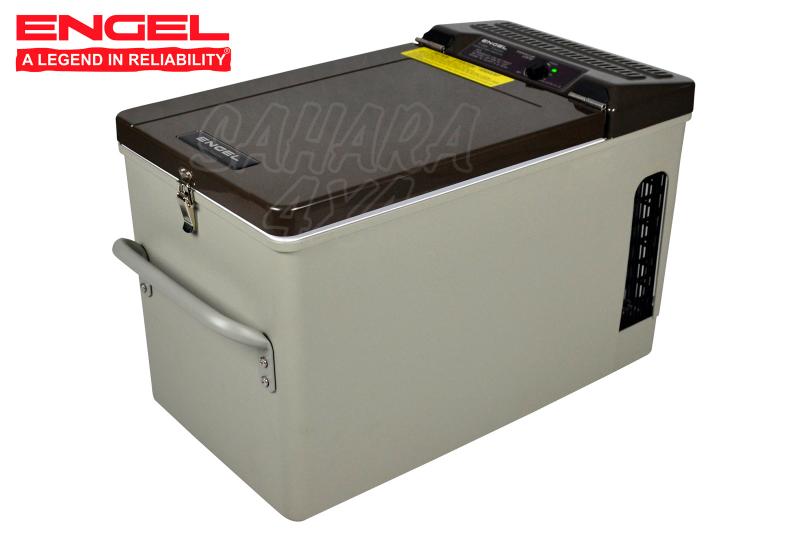 Md17 Engel 15 Litre Chest Fridge / Freezer 12/24/230V