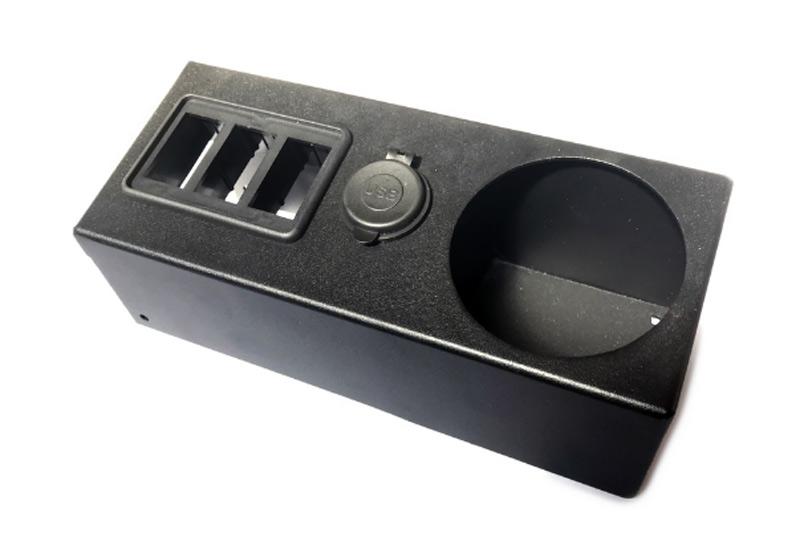 Caja para zona central  , soporte para 3 interrupores + 1 base USB