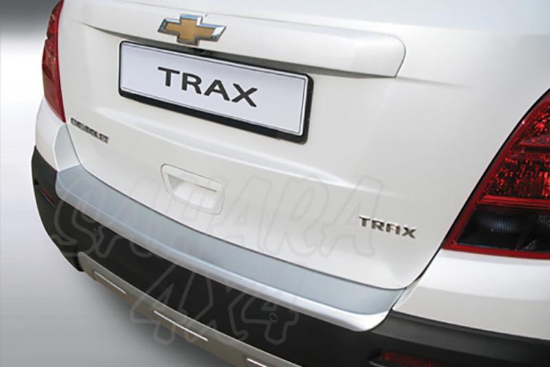 Rear Bumper Protector for Chevrolet Trax 2013- - The solution to protect the top of the rear bumper