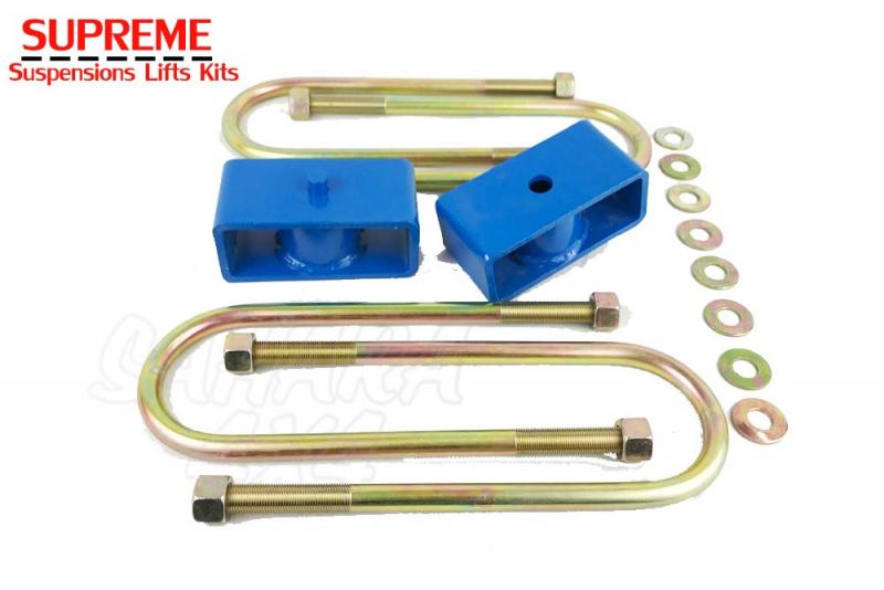 Espaciadores traseros para ballestas +50 mm Ford Ranger 2012+ - Kit de 2 tacos metalicos + 4 abarcones de ballesta