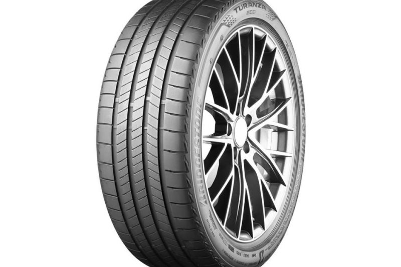 215/50R18 96W XL TURANZA ECO
